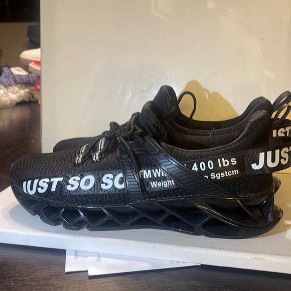Just so so sneakers size 11 - Picture 3 of 16